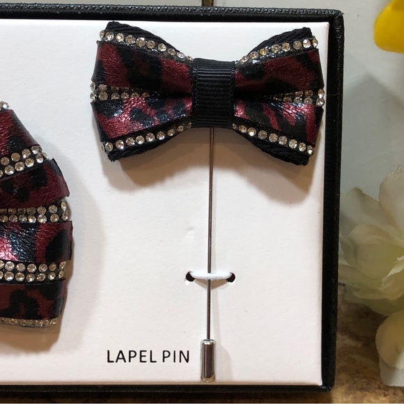 Brand Q Mens Unique Red Leapord Print Bow Tie & Lapel Pin W/Stunning Rhinestones - Picture 7 of 8